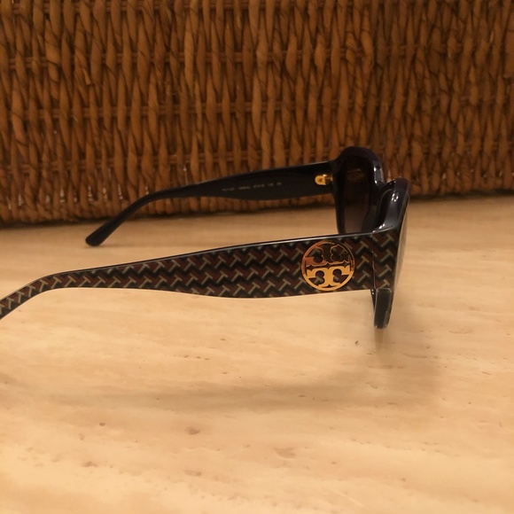 TORY BURCH SUNGLASSES
